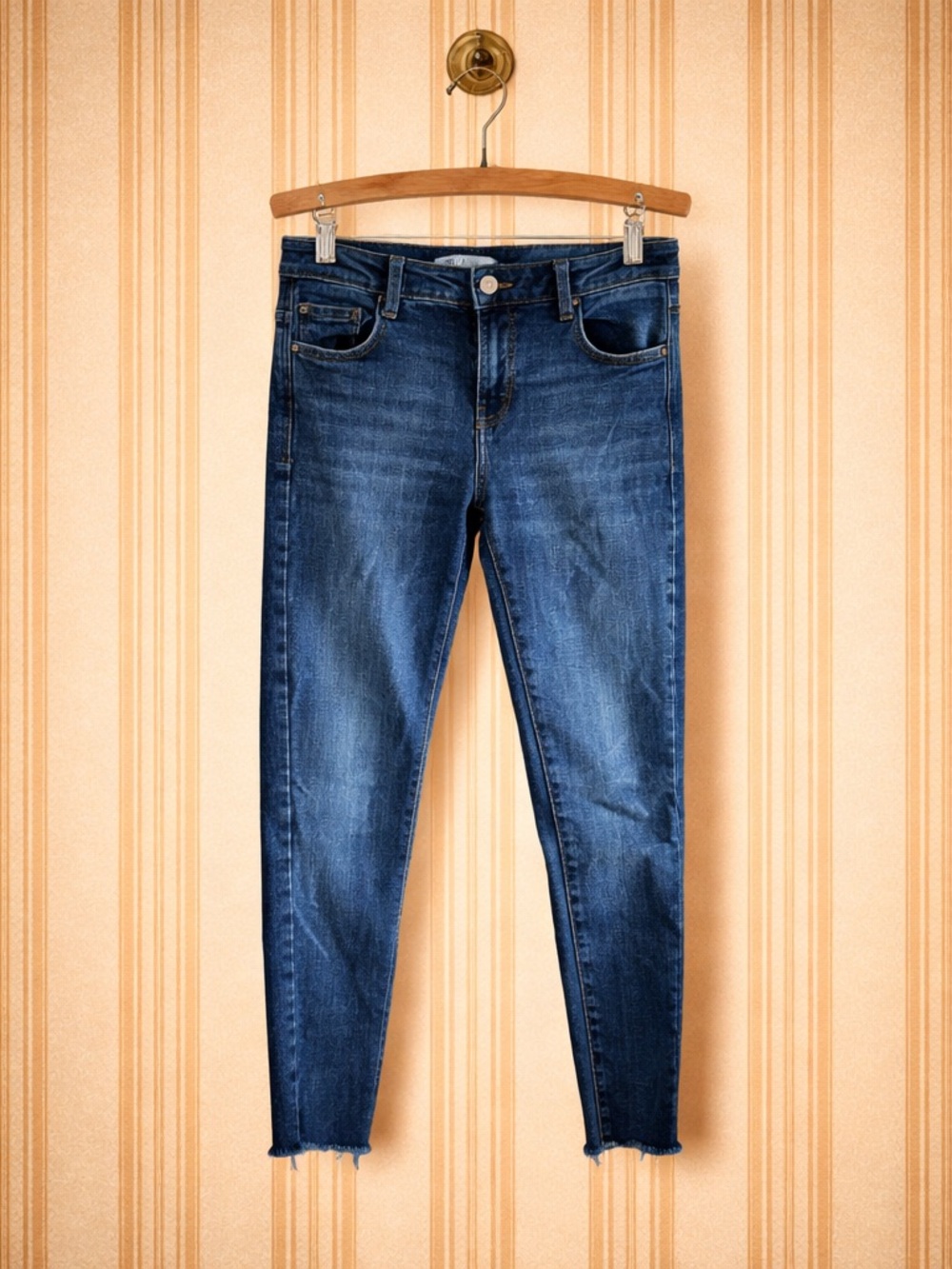 Zara Skinny Jeans Medium Wash Raw Hem Stretch Denim Mid Rise